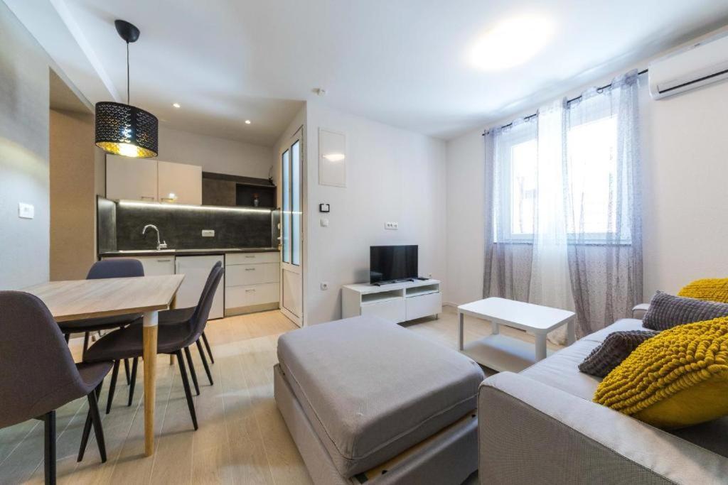 Apartments Gavran 2. Baška Voda Eksteriør bilde