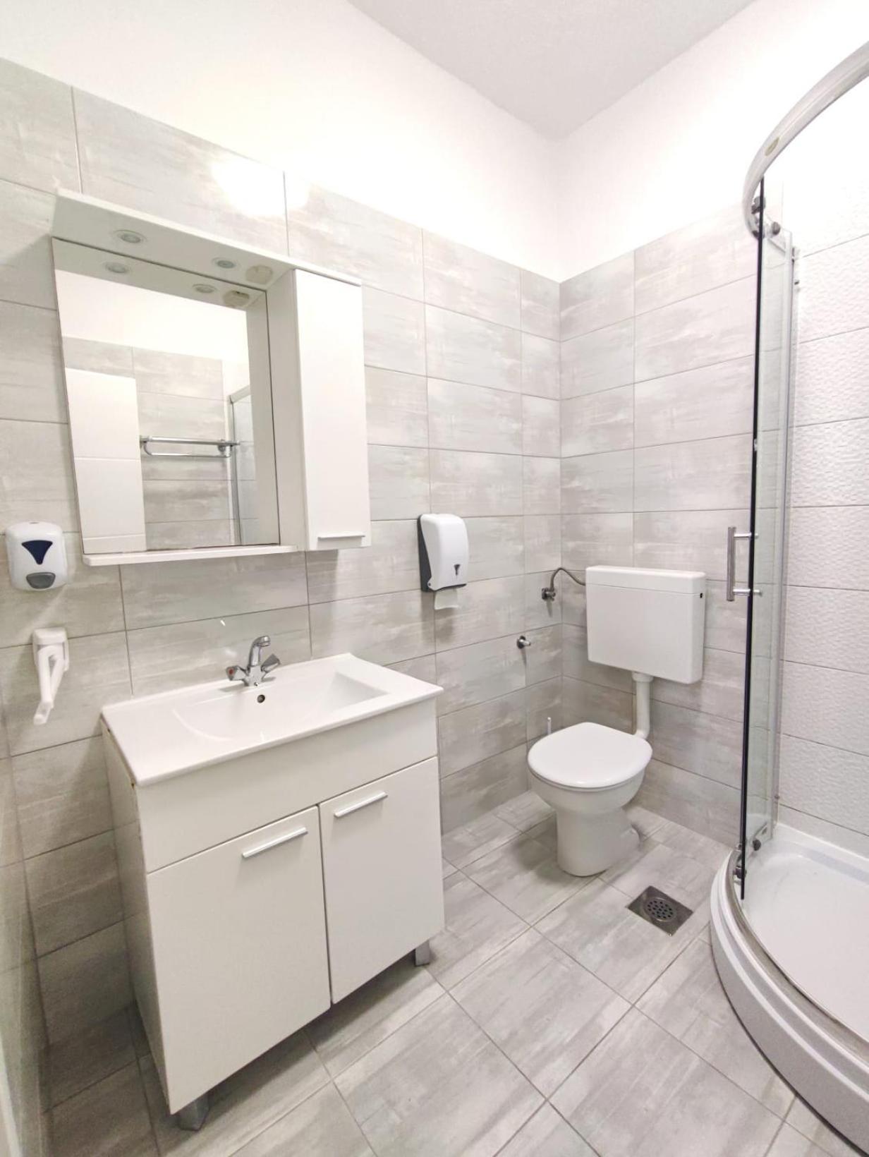 Apartments Gavran 2. Baška Voda Rom bilde