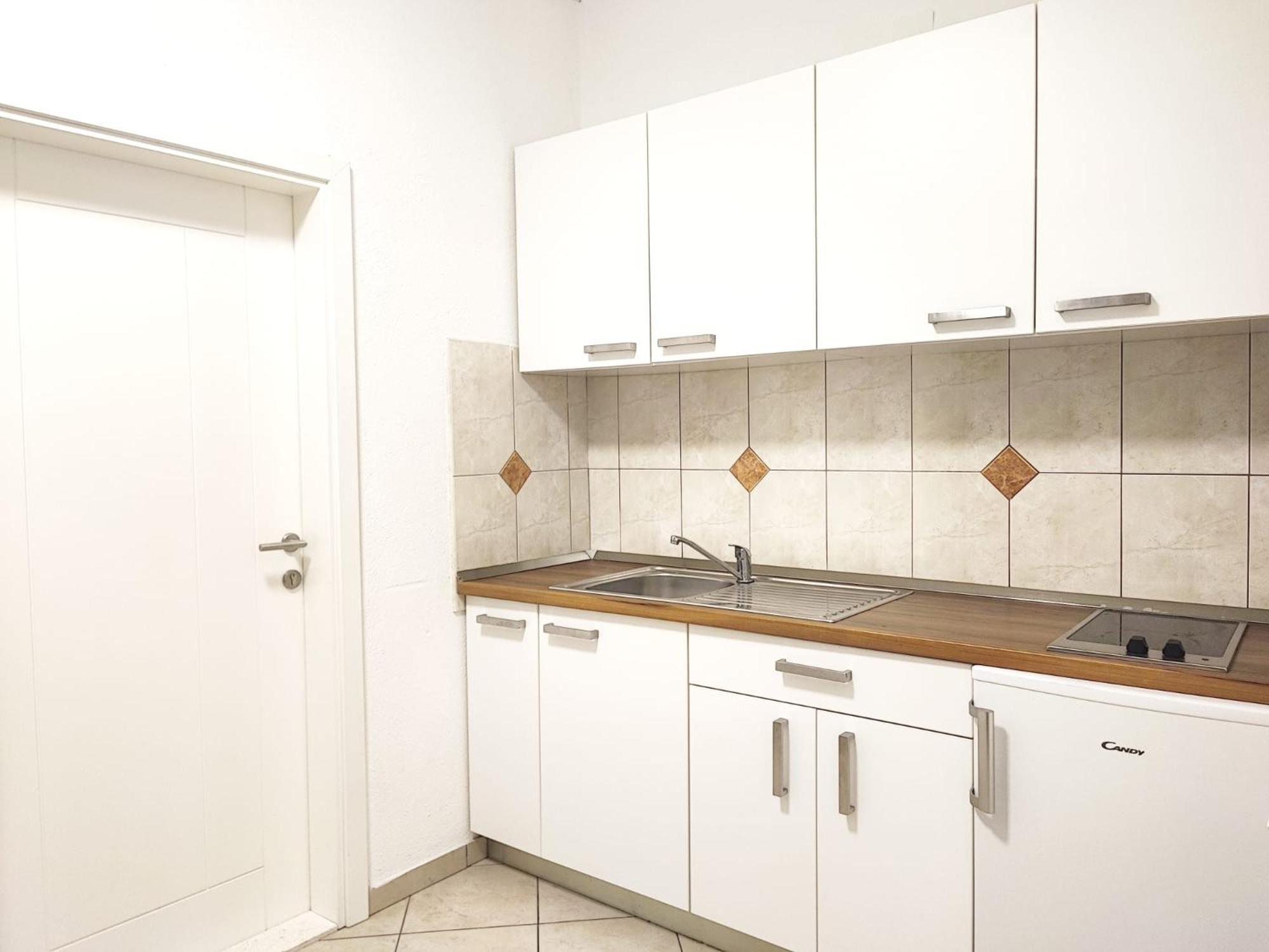 Apartments Gavran 2. Baška Voda Rom bilde